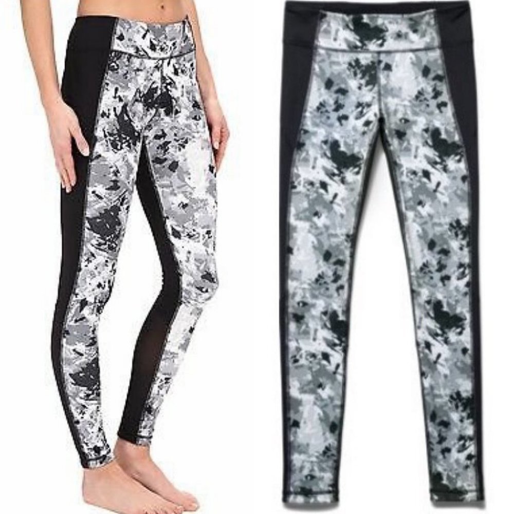 Under Armour Shape Shifter Printed‎ Leggings Pants Size Small Running Fitness S